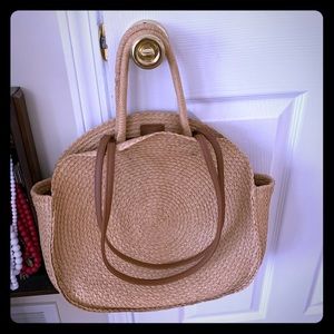 Straw handbag